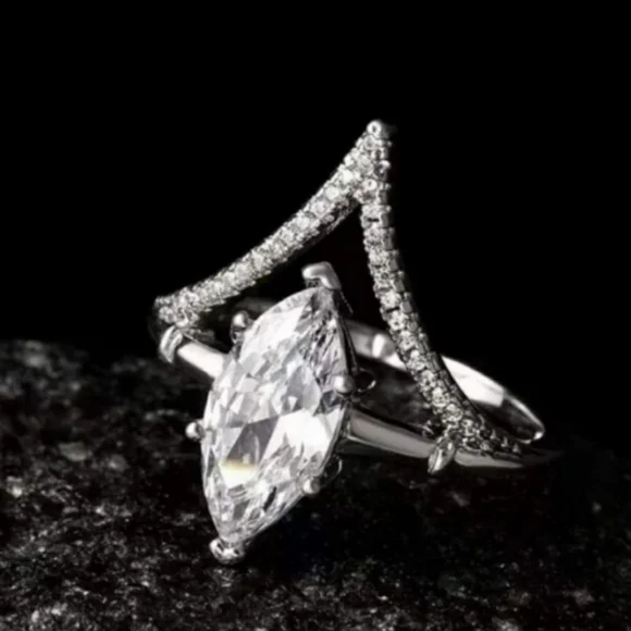 New Silver White Sapphire Marquise Ring - Picture 4 of 7